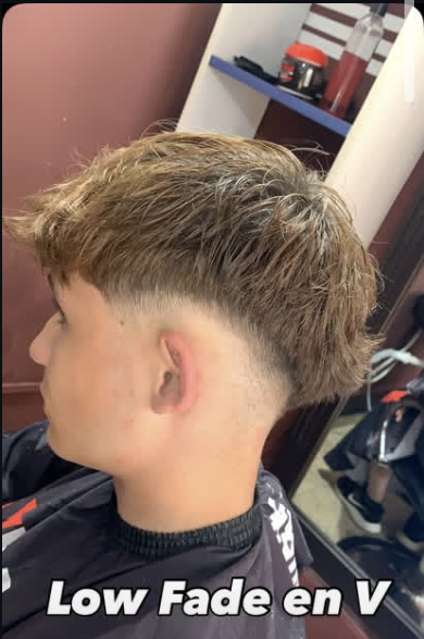 Low fade en V - Mr. Gomez Barber Shop